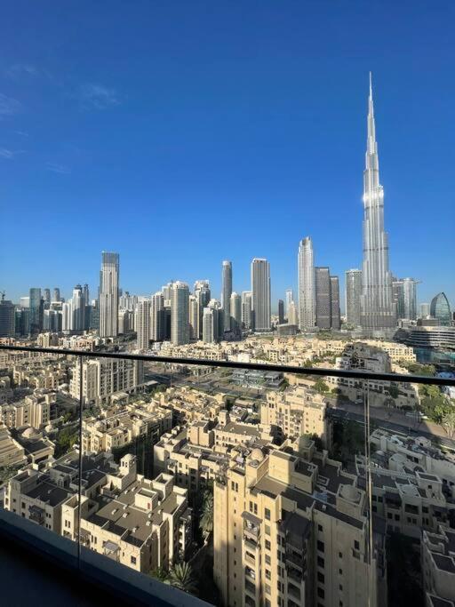 Luxury Burj Khalifa Views@modern Tranquil Moments Apartment Dubai